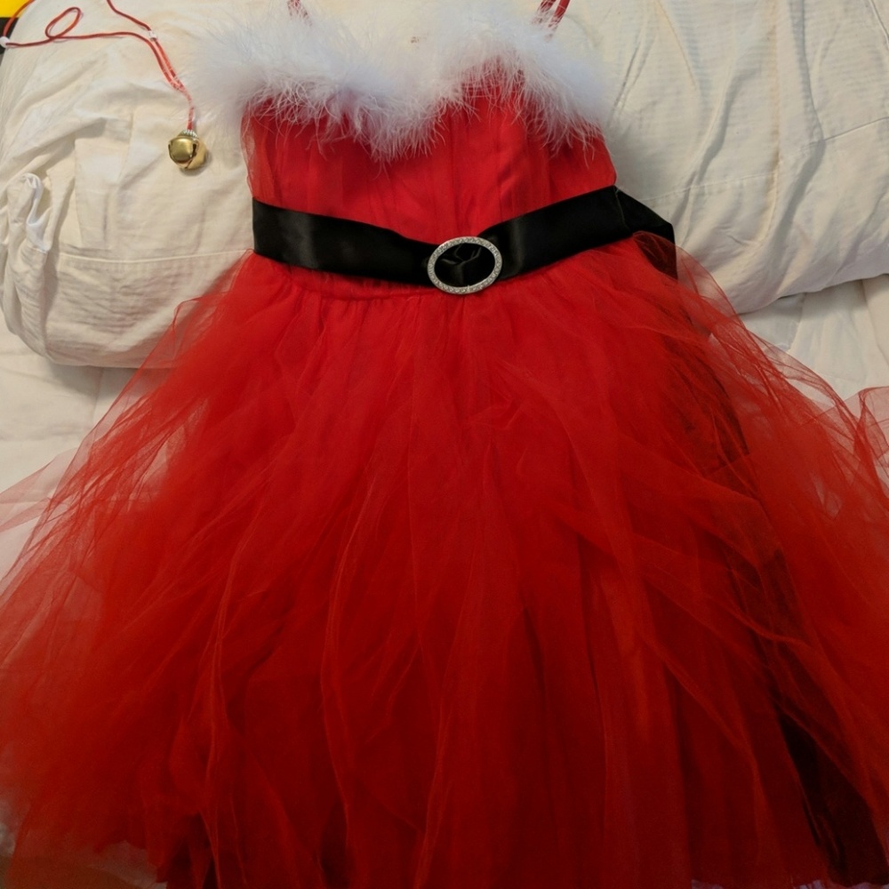 The most beautiful Christmas sized 4t dress